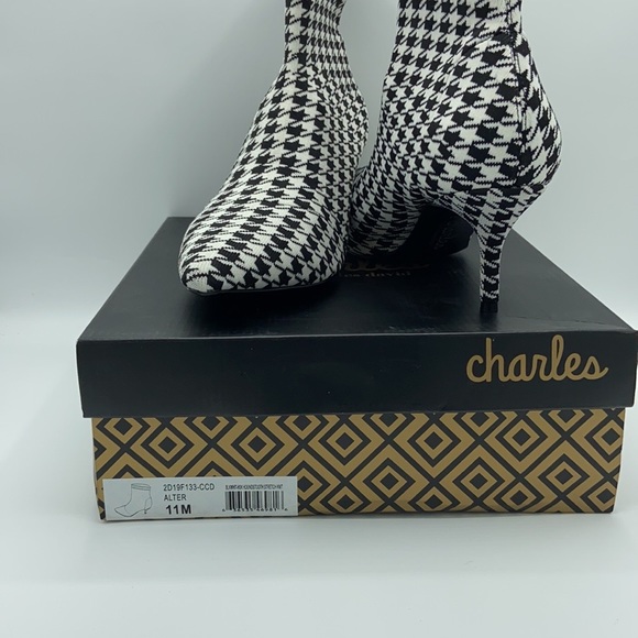 Charles David Houndstooth Bootie - Picture 3 of 7